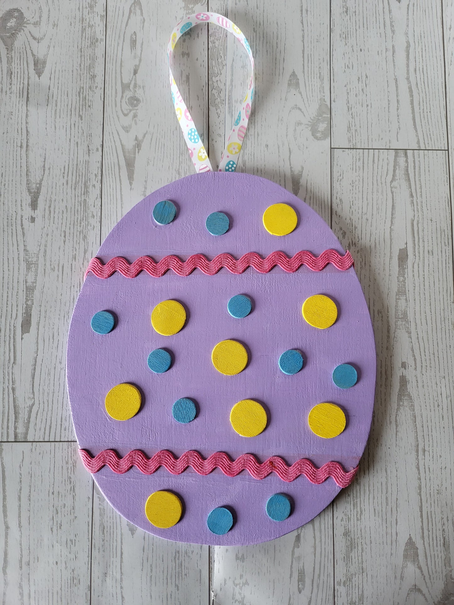 Handmade Easter Shape Sign - Hand-painted Wooden Home Décor