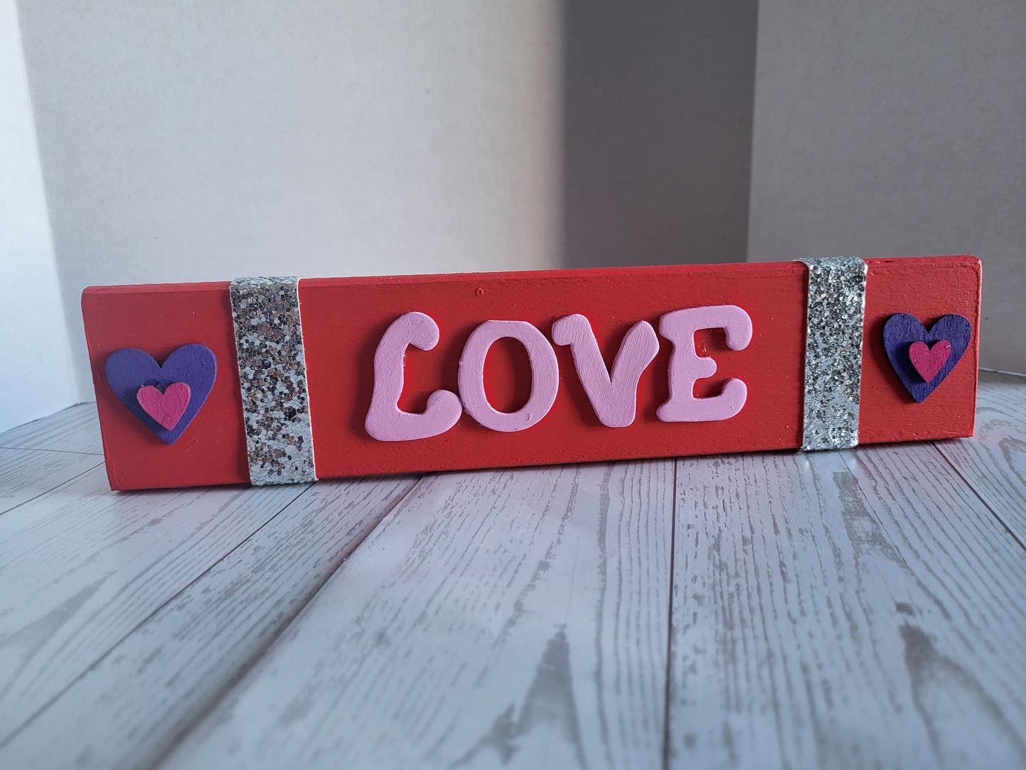Valentine’s Word Sign | Love Lives Here